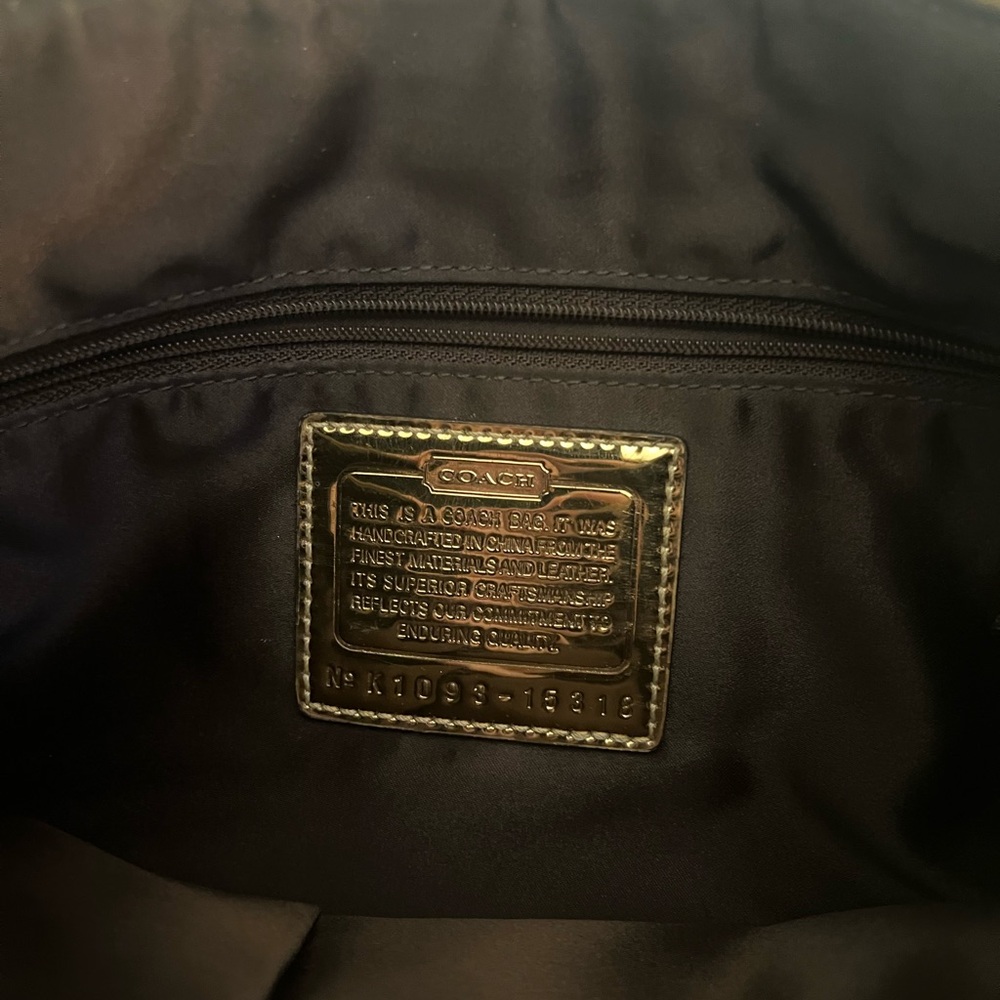 Coach Gold Poppy Signature Fabric Hobo Shoulder Bag - Picture 4 of 8